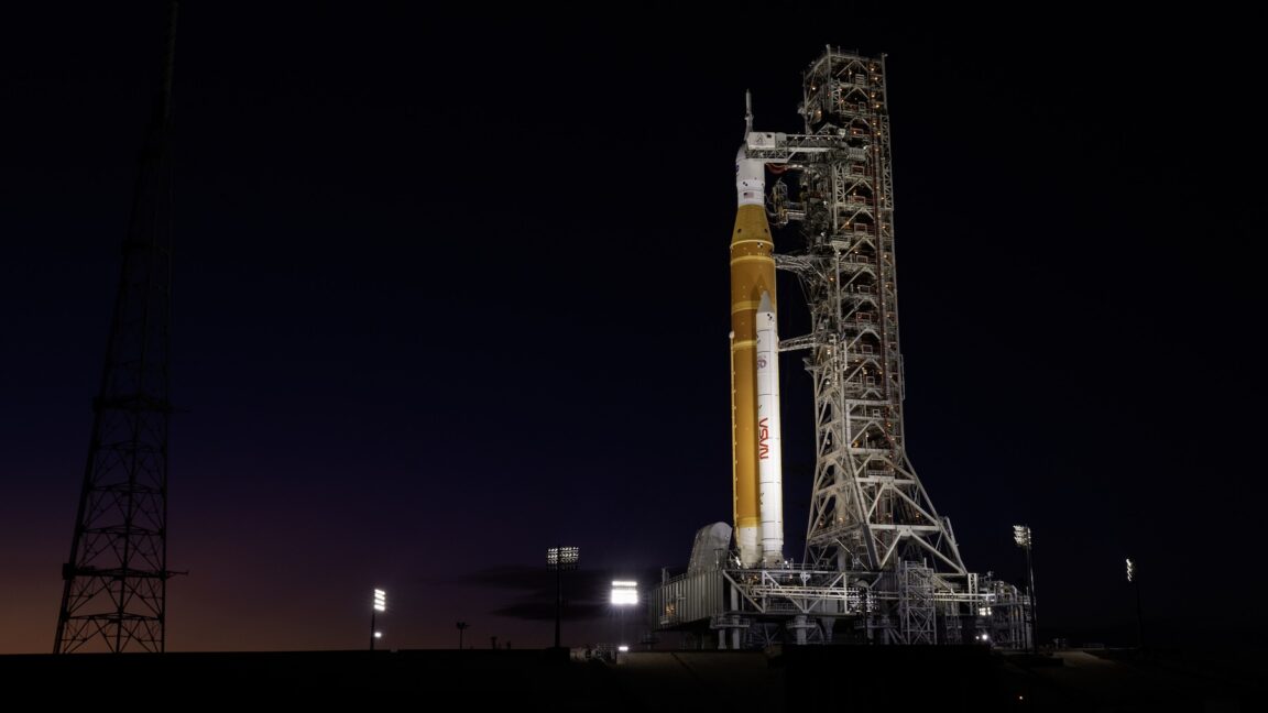 Unable to tame hydrogen leaks, NASA delays launch of Artemis II until March