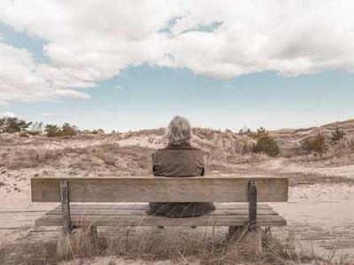 An Angel Watching Over Me: On Exile, Estrangement and Placelessness in Paris